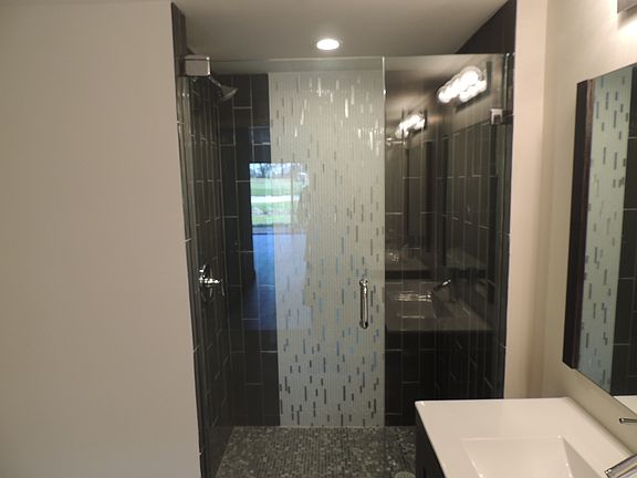 3rd image of 11903 Glenmore Dr #81
