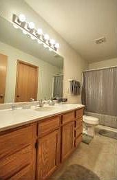 4th image of 4808 NE Hayes Dr