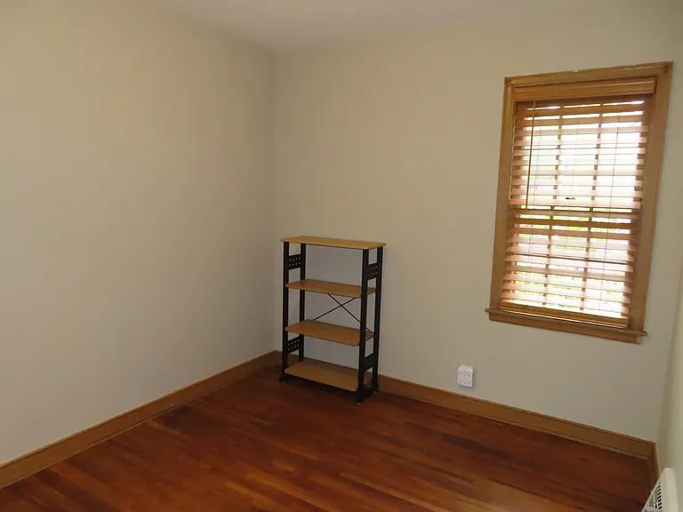 3715 Girard Ave N — Photo 12