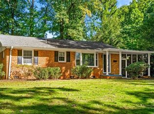 1700 Leslie Rd, Greensboro, NC 27408