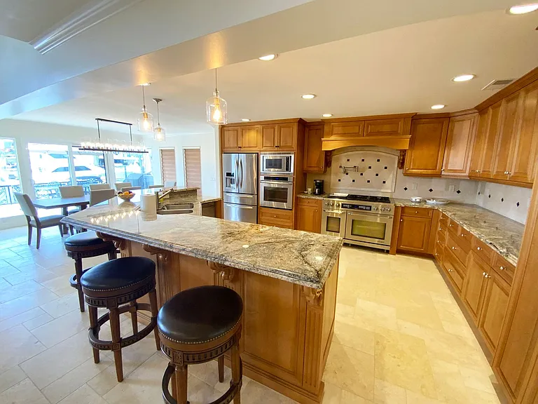 39 Green Turtle Rd — Photo 6