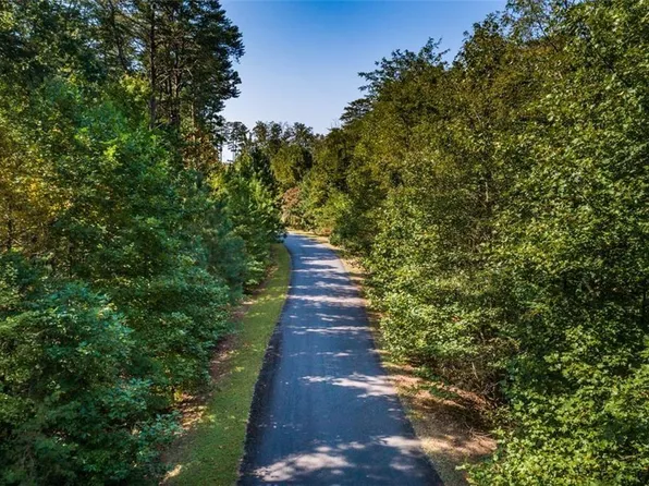 24 Brown Deer Dr #24, Talking Rock, GA 30175