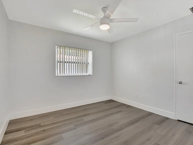 10920 Gable St — Photo 11