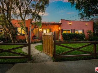 10721 Aqua Vista St APT 1, Toluca Lake, CA 91602
