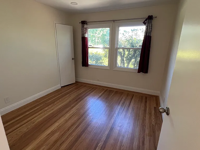 11572 Southwood Dr — Photo 4