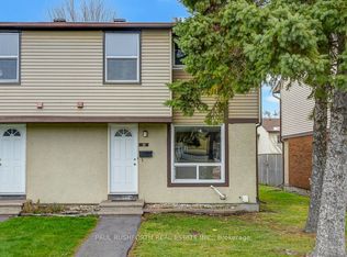 2570 Southvale Cres #22, Ottawa, ON K1B 5B6