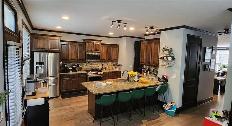 5583 Julian Pl — Photo 4