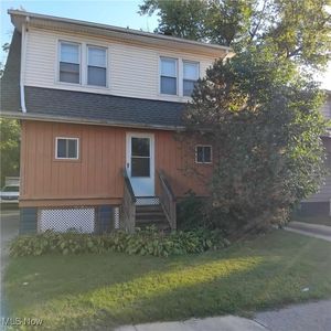9412 Grand Division Ave, Garfield Heights, OH, 44125