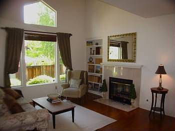 1st image of 24 Mountain Valley Pl