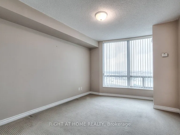 61 Town Centre Ct #1106 — Photo 8