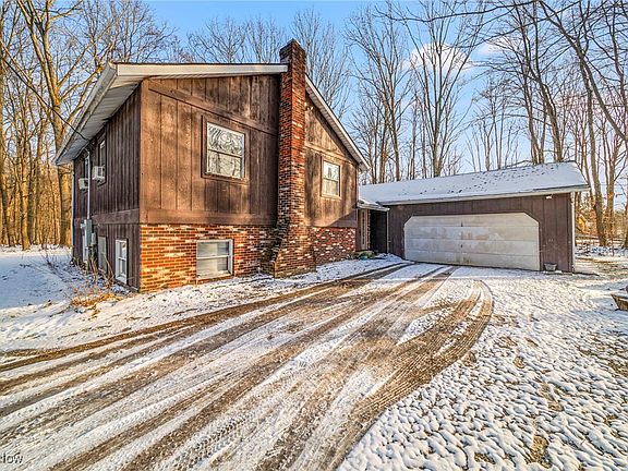 2nd image of 1990 Short Rd