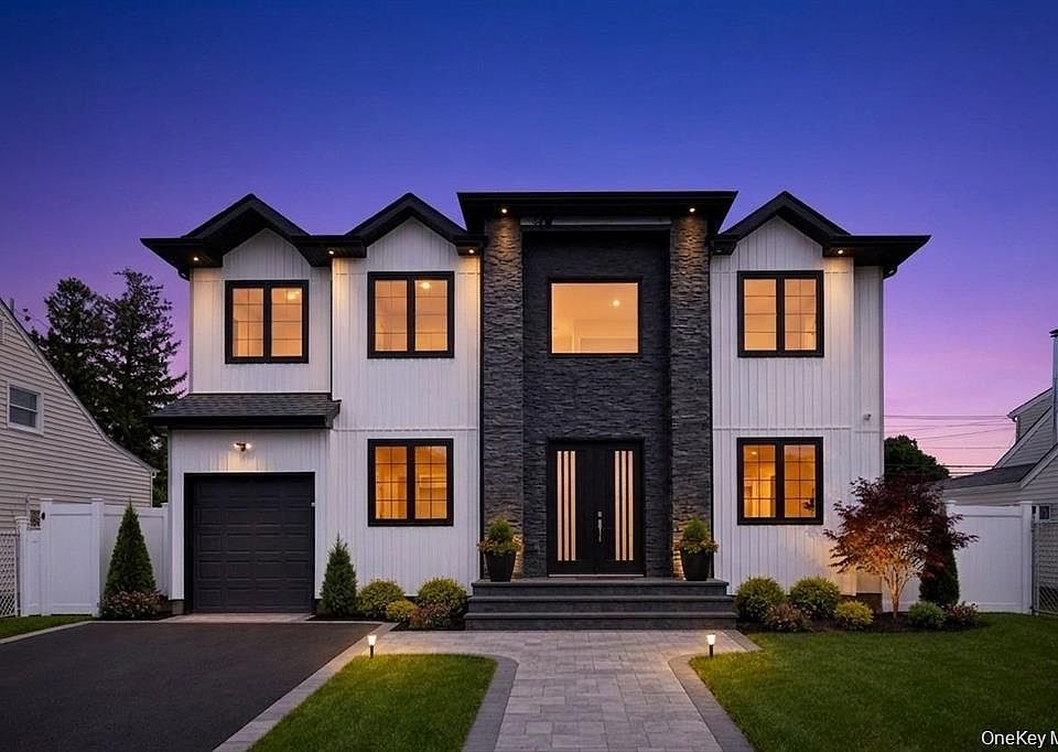 1st image of 19 coachman Lane
