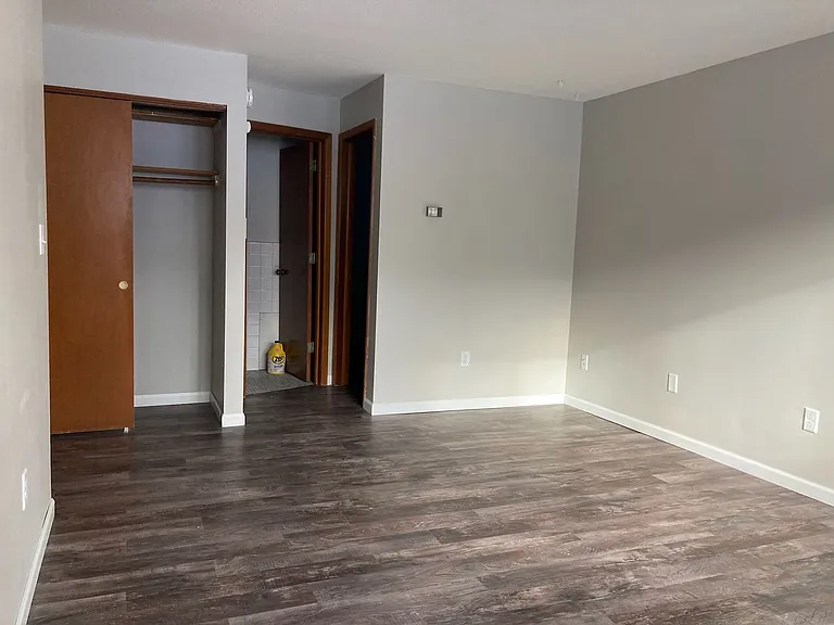 845 Dodd Rd — Photo 13