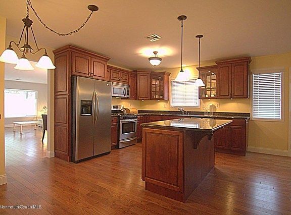 5th image of 12 Elmswell Ct