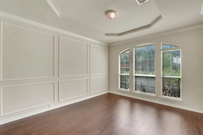 10438 Coach House Ln — Photo 4