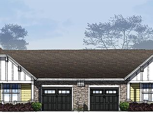 13 Bellflower Ln, Hendersonville, NC 28739