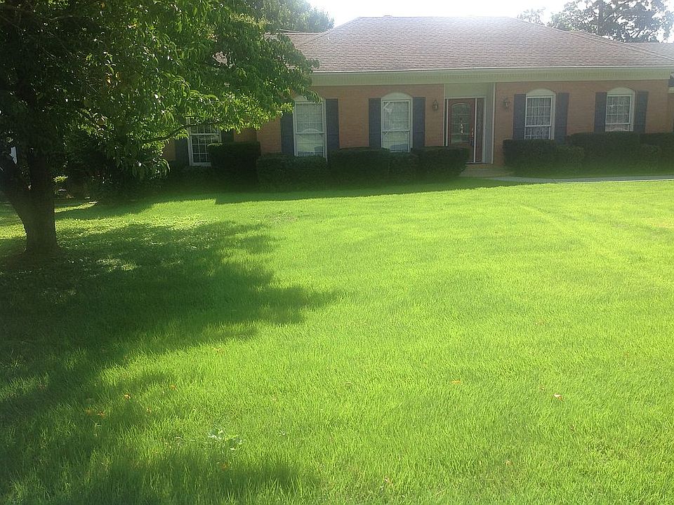1st image of 1720 Skyline Dr