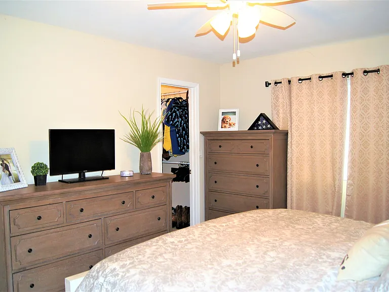 10756 Sayers Ct — Photo 13