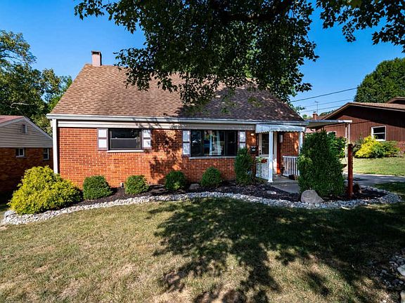 2nd image of 8233 Chesswood Dr