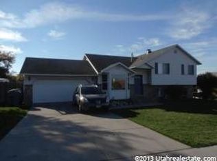 938 E Orchard Dr, Pleasant Grove, UT 84062