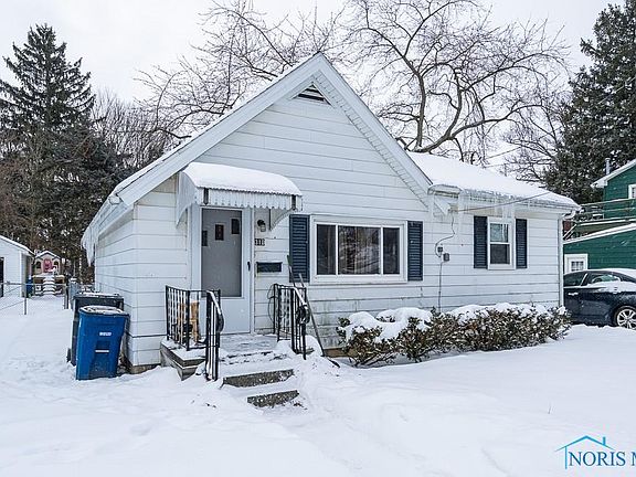 3rd image of 310 Derby Ave
