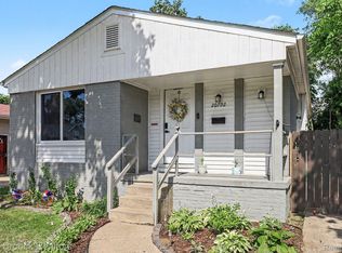 20792 Parkside Blvd, Ferndale, MI 48220