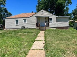 10123 Saint Katherine Ln, Saint Ann, MO 63074