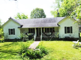 245 Henderson Rd, Pinson, TN 38366