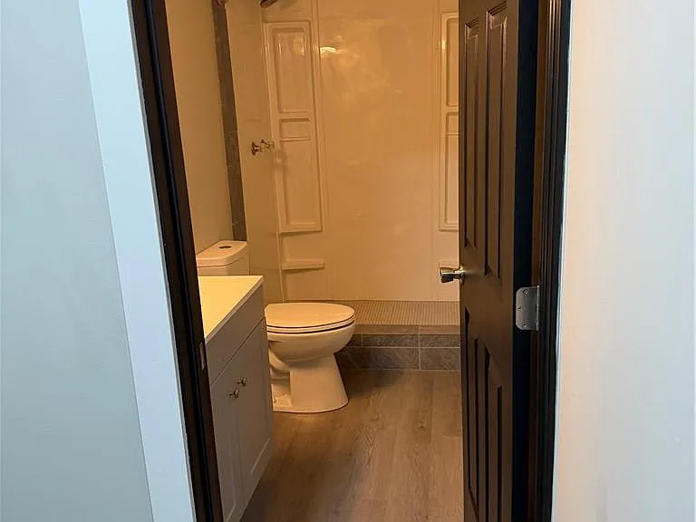 4345 Frontenac Dr — Photo 41
