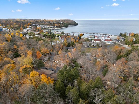 3rd image of 10701 Timber Ridge Cir #8B-30