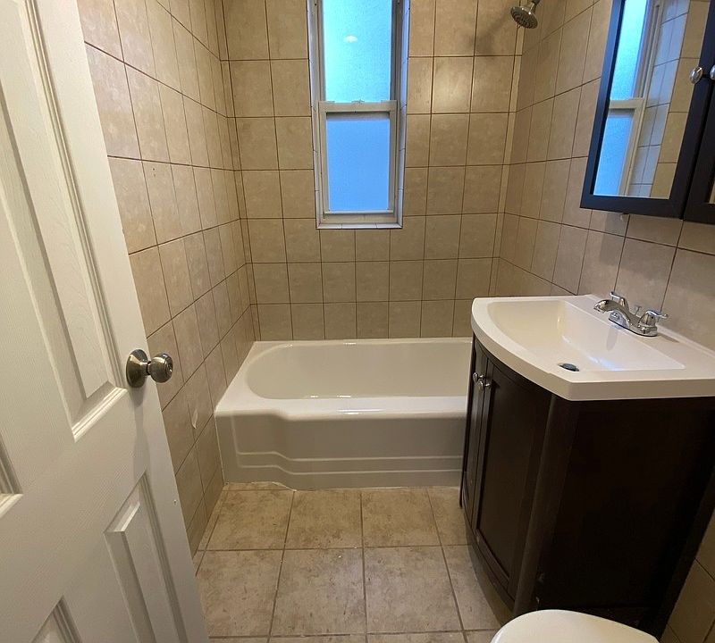 2nd image of 189-14 Crocheron Ave #1112