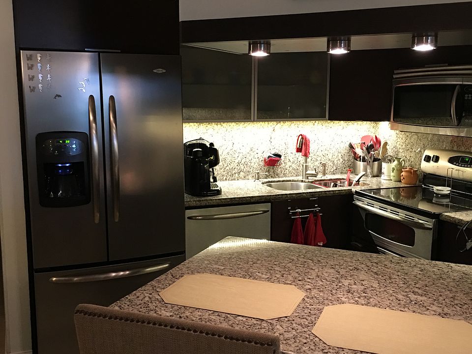 1st image of 8235 Lake Dr APT 206