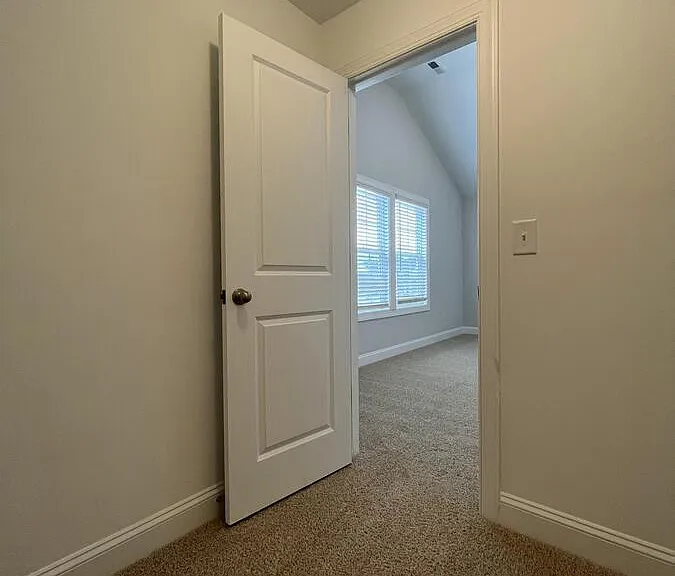 112 Wicklow Ct — Photo 30