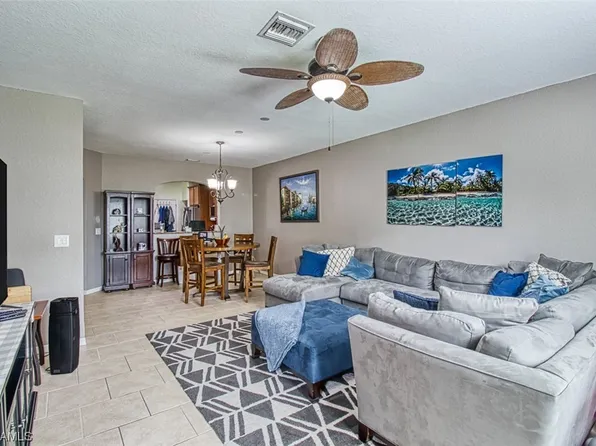 9961 Chiana Cir, Fort Myers, FL 33905