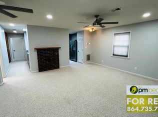 134 Bennetts Bridge Rd, Greer, SC 29651