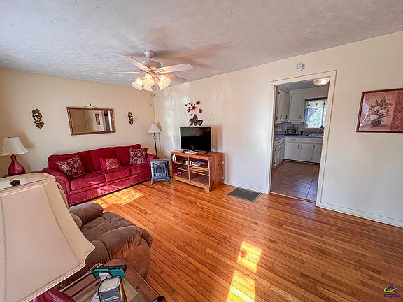 4th image of 104 Ridgedale Dr