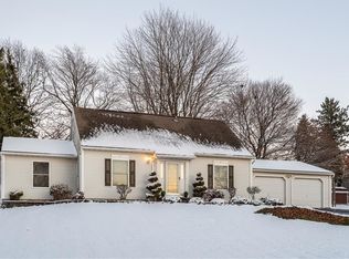 371 High St, Victor, NY 14564