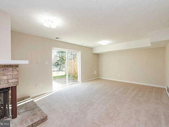 5th image of 3562 Lowlen Ct