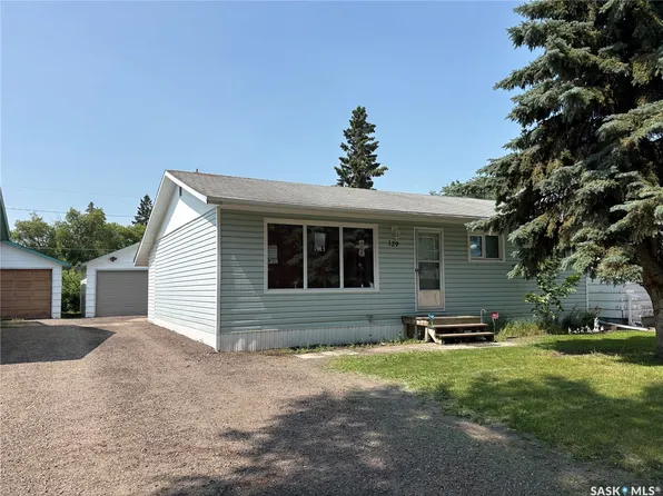 129 3rd Street NE, Wadena, SK S0A 4J0
