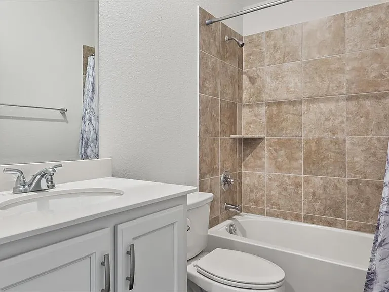 429 Cooper St — Photo 29