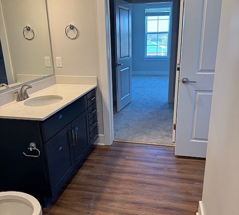 4th image of 1000 N Lake Park Blvd Unit 407