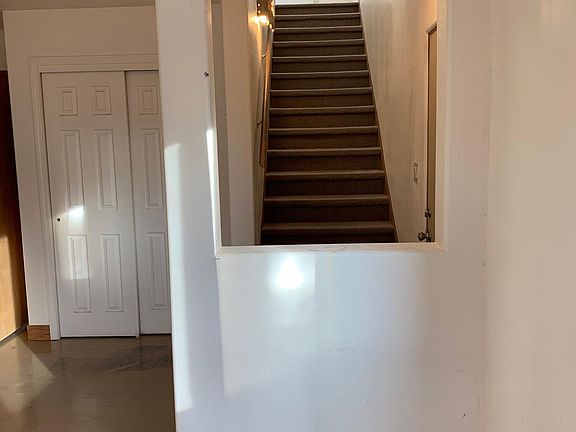 4th image of 5304 Summer Ave NE APT C