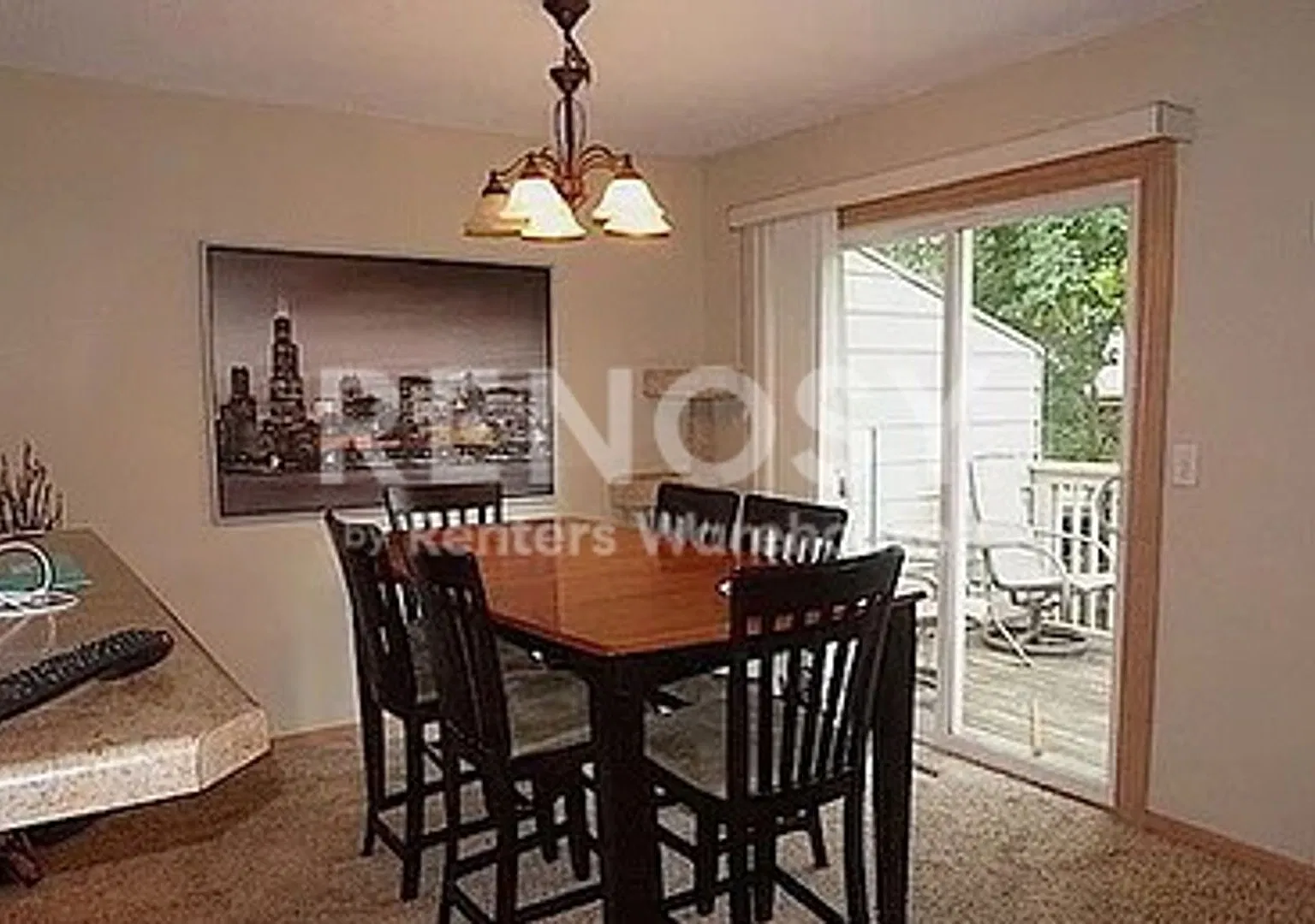 Available October 6th 5 Bedroom 2 Bath Townhouse in Brooklyn Park — Photo 4