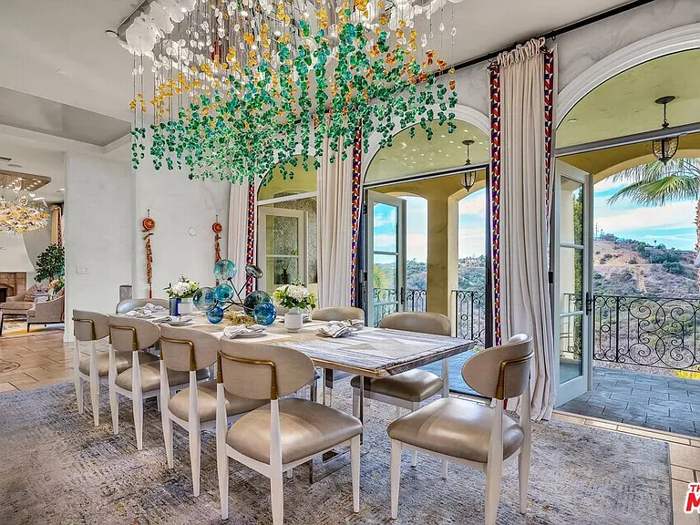 3110 Benedict Canyon Dr — Photo 16