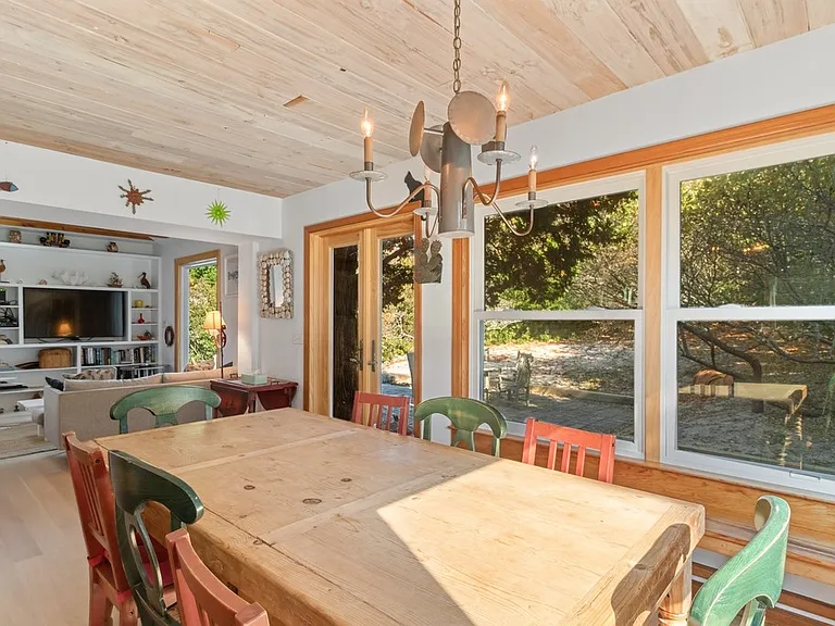 24 Jacqueline Dr — Photo 10