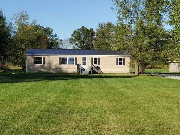 9047 Five Points Fincastle Rd, Sardinia, OH 45171