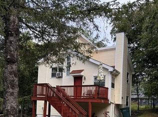 7642 Rainbow Dr, Tobyhanna, PA 18466