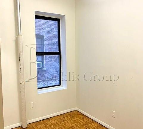 4th image of 142 W 83rd St APT 1