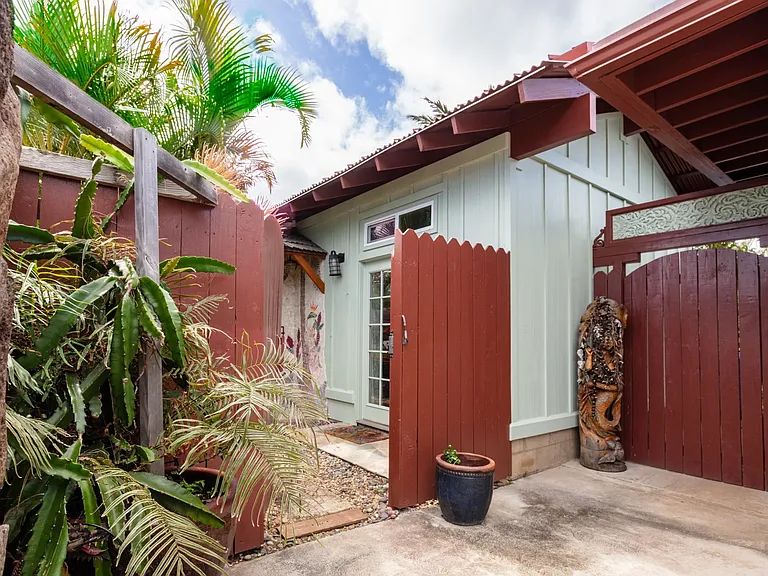 308 Awakea Rd — Photo 1