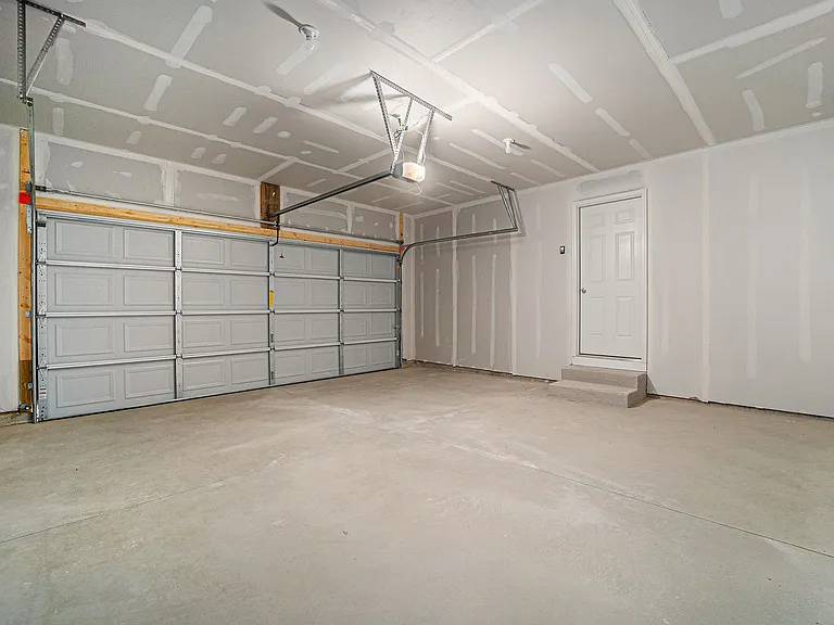 2385 Richardson Ct — Photo 12